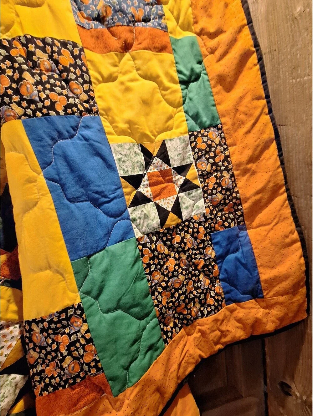 Quilt, hand made, Halloween, pumpkins, cats, unused, impeccable .